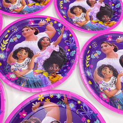 Encanto Round Paper Plates Lowcount 9in, 8pcs