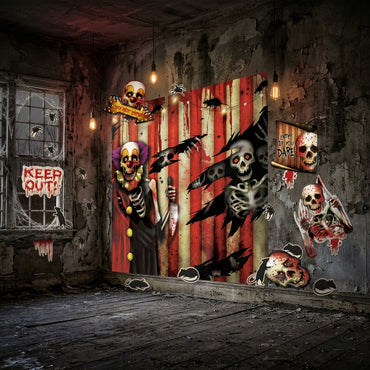 Creepy Carnival  Scene Setter Decorating Kit 32pcs
