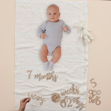 Baby in Bloom Wooden Pregnancy & Baby Milestone Signs