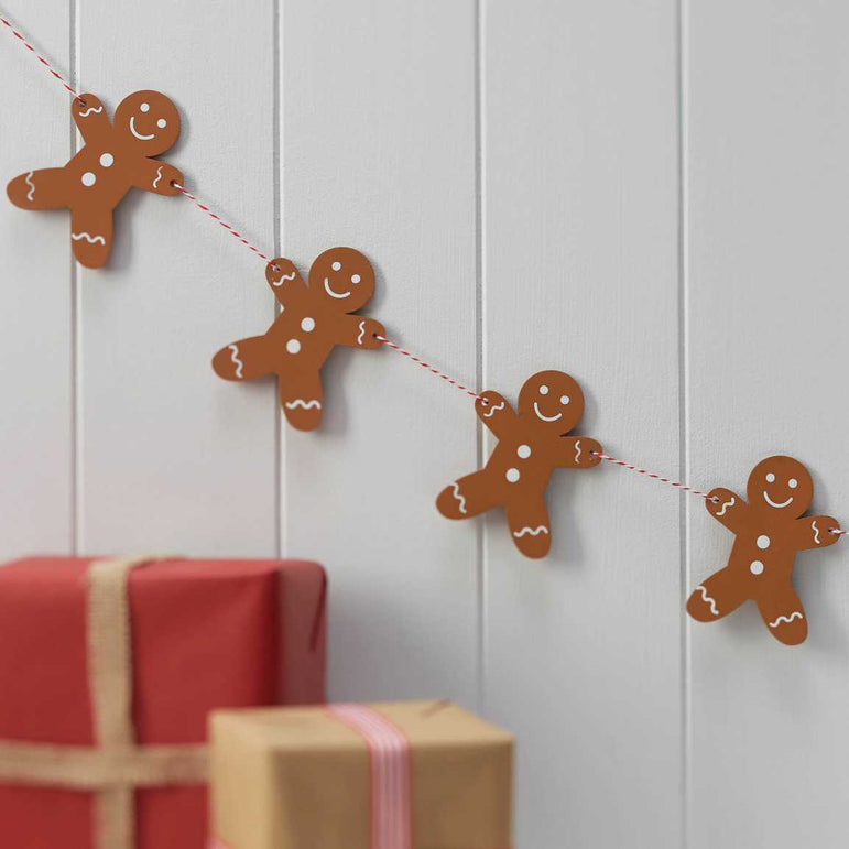 Gingerbread Man Wooden Christmas Bunting  Decoration 1.5m