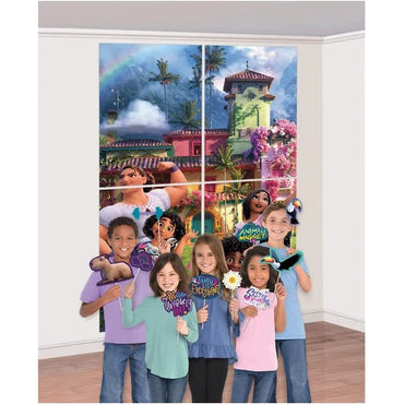 Encanto Scene Setter with Props - Paper & Plastic